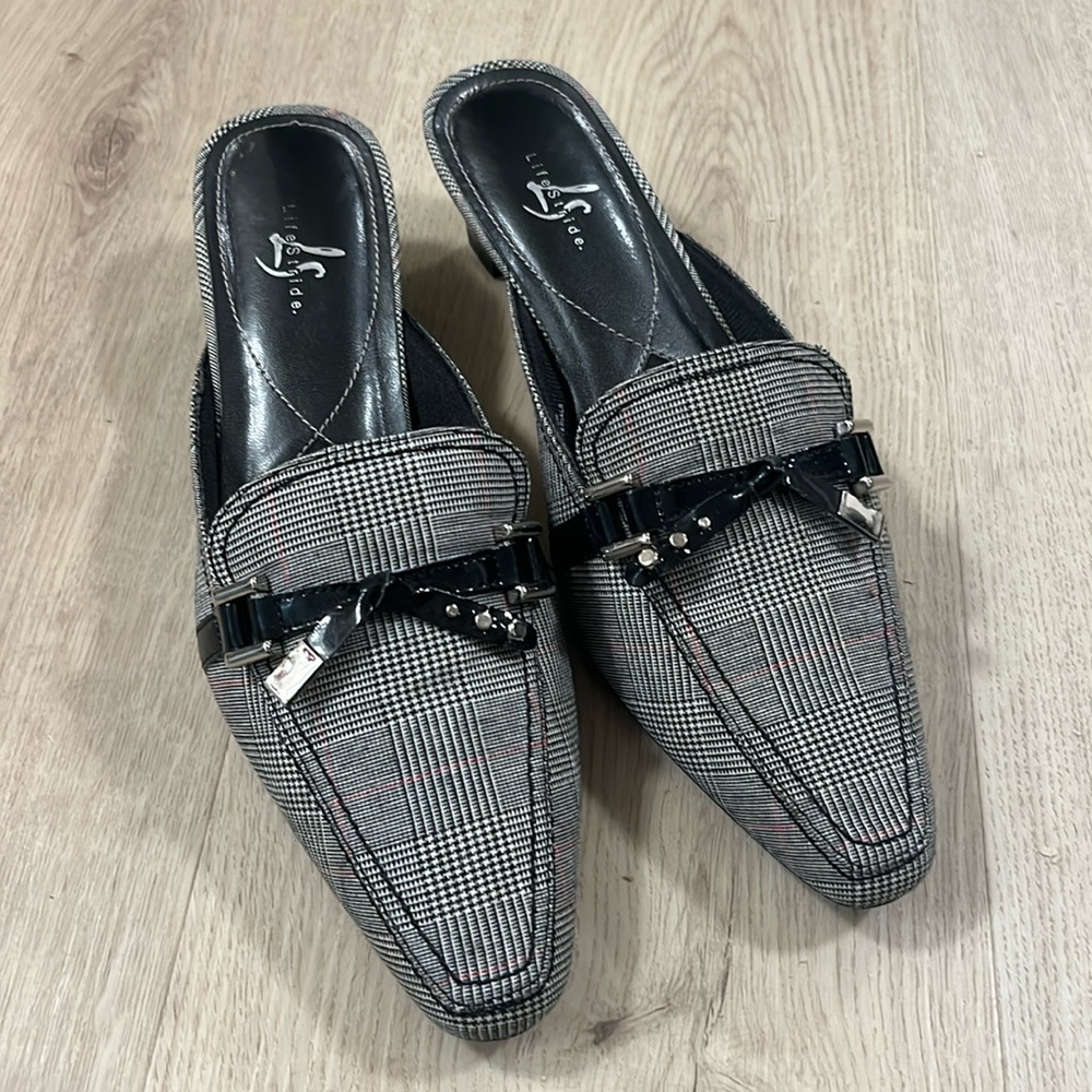 Plaid black mules made by life stride 7 1/2 like new